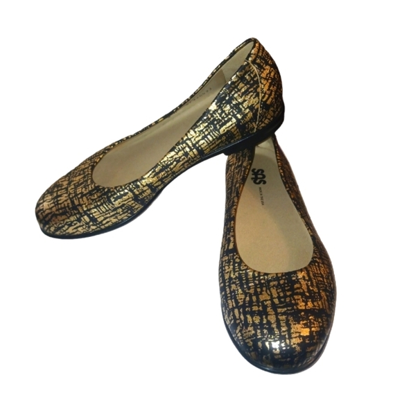 NEW SAS Scenic Ballet Flat Leather Black and Gold Ortholite Slip On sz 8 - Picture 9 of 9